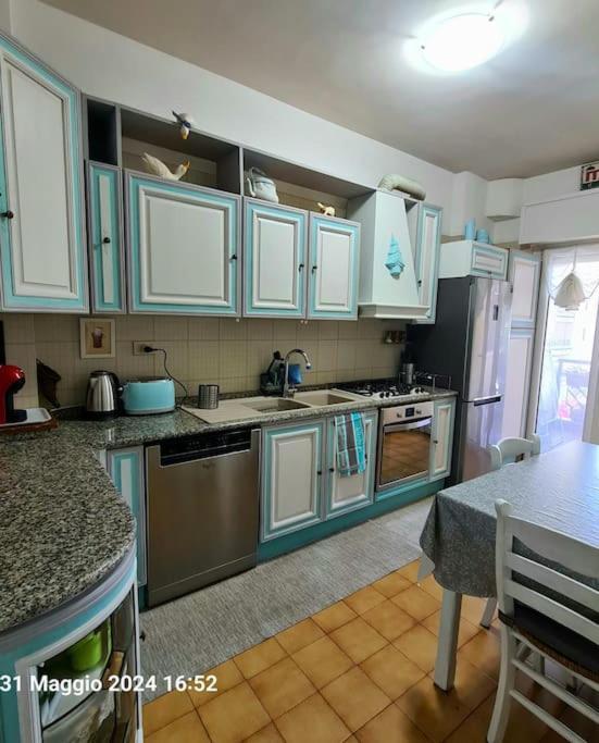 Domus Vincentis Eur -space&light - Center In 20min Apartamento *