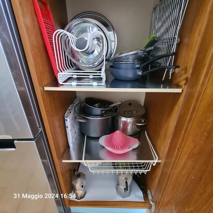 Apartment Domus Vincentis Eur -space&light - Center In 20min Rom